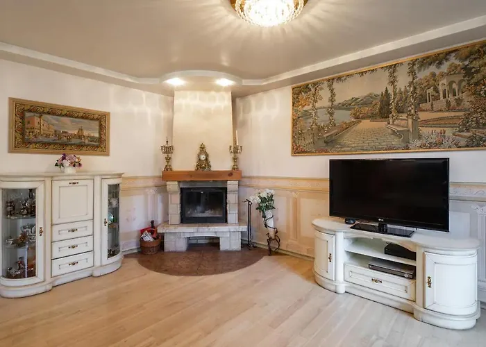 In A Private House 5 Min From Airport Privatunterkunft *