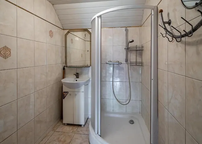 In A Private House 5 Min From Airport ホームステイ